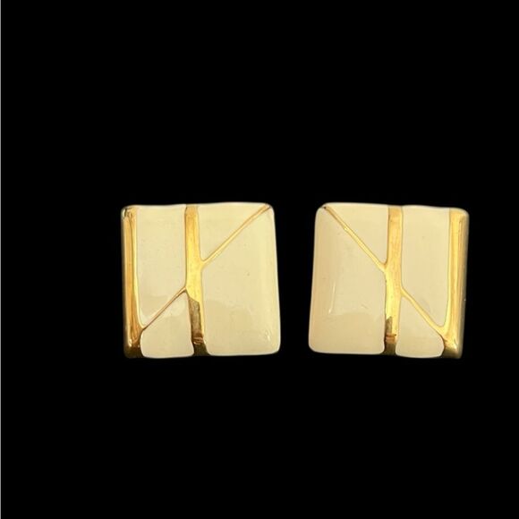 Vintage Monet Gold and Cream Geometric Earrings - Picture 2 of 5
